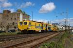 Spitzke Die Gleispower Plasser und Theurer Unimat 09-4x4/4S Stopfmaschine am 02.05.20 in Rüdesheim 