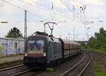 182 514-0 von MRCE/NIAG kommt mit einem Kohlenleerzug aus Heilbronn(D) nach Moers(Gbf)(D) und fährt in das Ausweichgleis in Roisdorf bei Bornheim in richtung Köln.