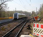 RRX 462 009  macht eine Testfahrt von Aachen-Hbf nach Düsseldorf-Hbf und kommt aus Richtung Aachen-West als Umleiter und fährt durch Kohlscheid und fährt in Richtung Herzogenrath,Mönchengladach. 
Aufgenommen von Bahnsteig 2 in Kohlscheid. 
Bei schönem Frühlingswetter am Vormittag vom 7.4.2019.