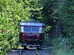 Der Triebwagen 133 102-3 war Anfang August 2024 auf der mittleren Ruhrtalstrecke unterwegs und ist hier kurz vor der Einfahrt in den Welpertunnel Hattingen zu sehen.