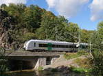 Ein Alstom Coradia Continental von Transdev Regio Ost (Mitteldeutsche Regiobahn (MRB) als 74085 (RB 30) von Zwickau (Sachs) nach Dresden Hbf; im Plauenschen Grund bei Freital beim Überqueren der
