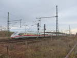 DB 412 049 als ICE 934 von Berlin Gesundbrunnen nach Frankfurt (M) Hbf, am 27.12.2020 in Neudietendorf.