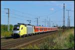 ES 64 U2-018 hat mit der RB 16314 nach Eisenach den Bahnhof Grokorbetha verlassen. (1.9.2012)