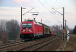 187 133 DB als gemischter Gz fährt in Zscherben, Angersdorfer Straße, auf der Bahnstrecke Halle–Hann. Münden (KBS 590) Richtung Teutschenthal. [14.1.2018 | 15:42 Uhr]