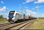 Weil die 159 203-9 (20-03 | Stadler Eurodual) mit ihren  Faccns  so ästhetisch ist, hier noch ein formatfüllendes Motiv des gen Sangerhausen fahrenden Leerzugs am östlichen Bahnübergang von Teutschenthal.

🧰 European Loc Pool AG (ELP), vermietet an die Heavy Haul Power International GmbH (HHPI)
🕓 11.6.2024 | 17:37 Uhr