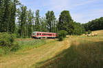 DB 628 453 fährt als Regionalbahn von Kaiserslautern Hbf nach Lauterecken-Grumbach und erreicht in Kürze den Haltepunkt Sulzbachtal.