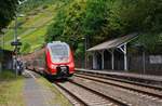 Am 25.07.2024 trifft 442 707 mit einer Regionalbahn im Moselort Neef ein