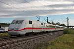 Als ICE 274 (Basel SBB - Berlin Ostbahnhof) fuhr am 05.10.2017 der 401 567-3  Garmisch-Partenkirchen  bei Buggingen durchs Rheintal in Richtung Freiburg (Breisgau).