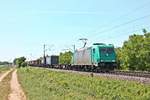 Mit dem  SREDIRAIL/MAGETRA -KLV fuhr am Mittag des 02.06.2020 die ATLU/XRAIL 185 616-0 (5611) nördlich von Müllheim (Baden) bei Hügelheim über die KBS 702 durchs