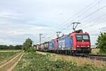 Am Abend des 08.07.2020 fuhr Re 482 020-5 zusammen mit Re 482 008-0  Ökotrans  und einem Containerzug südlich von Buggingen über die KBS 702 (Rheintalbahn) in Richtung Müllheim