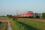 50 80 80-35 154-9 an der Spitze der RB 26540 am frhen Morgen des 08.07.13 westlich von Hgelheim.
Schublok war 111 064.