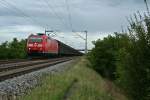 185 150-0 mit einem RedBull-Zug nach Bludenz am Nachmittag des 14.09.13 westlich von Hgelheim.
