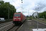 101 067-7 mit dem PbZ 2459 von Karlsruhe nach Basel am Nachmittag des 03.05.14 in Freiburg (Breisgau) Hbf.