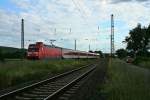 101 022-2 mit dem CNL 472 von Basel SBB nach Kopenhagen am Abend des 28.05.14 in Müllheim (Baden).