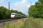 401 074-0 als ICE 75 von Hamburg-Altona nach Zrich HB am Nachmittag des 11.07.14 im nrdlichen Teil des Bahnhofs Heitersheim.