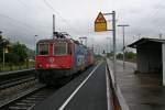 421 393-0 und 421 380-7 waren am Nachmittag des 30.07.14 als Lz/T auf dem Weg in Richtung ihres Heimatlandes. Hier konnten die beiden im Bahnhof Mllheim (Baden) aufgenommen werden.