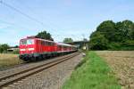 111 062-6 mit der RB 26567 auf der Fahrt von Offenburg nach Neuenburg (Baden) am Mittag des 08.08.14 sdlich von Kollmarsreute.
Gre an den Lokfhrer!