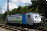 . Railpool Lok 186 421-4 steht in Rastatt auf einem Nebengleis abgestellt.    03.09.2017  (Hans)