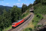 185 042-9 mit dem EZ 52054 (Villingen(Schwarzw) - Kornwestheim Rbf) bei Seelenwald 8.7.22