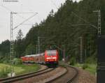  146 237-3  Karlsruhe  und 235-7 (Zugschluss) mit dem IRE 4711 am B 38 (UnterkirnachIV) 1.6.08