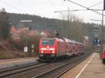 Am 10.1.07 konnte man BR 146 228-2 mit dem IRE 5185 nach Kreuzlingen (CH) bei der Einfahrt in den Bahnhof St.Georgen/Schwarzwald sehen. Die Lok soll noch bis Mrz auf der schwarzwaldbahn verkehren danach kommt sie zu ihrem entgltigen BW Nrnberg. 

EDIT 05.03.10: Mittlerweile gehrt sie wieder uns