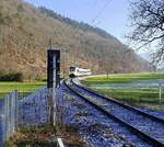 Münstertalbahn, hier die neue Version zum Austausch. Und die vorherige gefällt mir trotzdem besser, ist irgendwie  spannender .
Gruß rainer