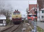 Mit Dampf zum Gotthard. Durchfahrt Sipplingen mit Schiebelok 218 105-5. März 2018