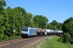 185 681-4 mit dem DGS 56077 (Stuttgart Hafen-Holtshausen) bei Maulbronn West 7.5.20