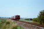 Als die DB-Bahnstrecke Tübingen-Horb noch von Uerdinger Schienenbussen befahren wurde, hatte sie noch den Charakter einer hübschen Nebenbahn, so auch hier im Sommer 1983