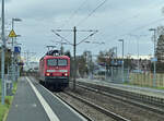 .....und dann kommt plötzlich die 143 348-1 Lz durch Kochendorf gen Bad Friedrichshall Hbf gefahren.25.2.2023