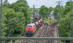 Der Bahnhof Crailsheim liegt in Inselleage zwischen den Gleisen.