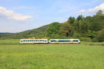 VT 421+440 auf ihrer Fahrt von Rudersberg-Oberndorf nach Schorndorf am 18.07.2017 zwischen Miedelsbach-Steinenberg und Michelau.