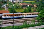 VB 122 und VM 110 (MAN) der Strohgäubahn vor dem Depot Weissach, 19.05.1985