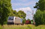 185 717-6 mit Containerganzzug richtung Sden in Bubenreuth. (15.06.2013)