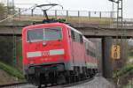 111 167-3 DB schiebt eine Regional Bahn nach Lichtenfels bei Redwitz am 17.04.2012.