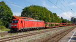 DB-Cargo 91 80 6185 235 mit einem leeren Autotransportzug in Aßling.