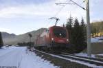 BB 1116 224 und eine Schwestermaschine kurz vor dem Bahnhof Klais am 28.12.2006