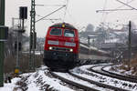 218 452-1 zieht den EuroCity EC 196 durch Bodolz hinauf ins Allgu.