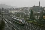 Es regnet und regnet......als ABR99617 (RE16 Ruhr-Sieg-Express), von Siegen nach Essen Hbf,  in Werdohl einfhrt. (21.01.2008)
