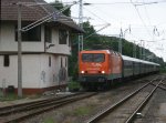 Am 09.Juli 2011 organisierte der Lausitzer Dampflokclub eine Sonderfahrt von Cottbus nach Binz,mit der EKO-Trans 143 001,bei dem die Reisende auch die Strtebekerauffhrung in Ralswiek besuchen konnten.Am Nachmittag erreichte der Zug Binz und fuhr anschlieend als Leerpark nach Bergen/Rgen wo die Rckfahrt gegen 0:15 Uhr statt fand.Nur das Wetter spielte wieder an diesem Tag nicht mit.