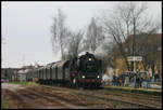 Am 15.12.2007 fuhr Eisenbahntradition auf der Teutoburger Wald Eisenbahn eine Sonderfahrt von Versmold nach Osnabrück zum dortigen Weihnachtsmarkt durch. Hier hat 503655 gerade mit ihrem langen Zug Bad Laer in Richtung Lengerich erreicht.