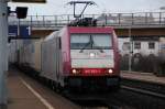 185 593-1 der CROSSRAIL zieht einen KLV-Zug Richtung Aschaffenburg auf der KBS 651. (Durchfahrt Gleisdreieck Gro Gerau, 19.02.09).