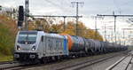 CTL Logistics GmbH, Berlin [D] mit  187 308-2  [NVR-Nummer: 91 80 6187 308-2 D-Rpool] und Kesselwagenzug am 03.11.21 Durchfahrt Bf. Golm (Potsdam).