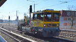 BAMOWAG der DB Bahnbau Gruppe (GKW 302) Nr. D-DB 99 80 9420 004-0 am 10.03.21 Berlin Grünau.