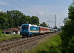 183 003 mit einem ALX nach Mnchen am 08.06.2013 bei Moosburg.