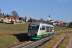 VT08 der Vogtlandbahn am 27.11.2011 unterhalb von Gebenbach (Strecke Amberg - Schnaittenbach) Die Fahrt war die 2. vom Verein Amberger Kaolinbahn e.V. durchgefhrte Adventsfahrt.