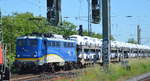 evb Logistik mit 140 759-2 (NVR-Nr.: 91 80 6 140 759-2 D-EVB) und PKW-Transportzug am 03.06.19 Magdeburg Neustadt.