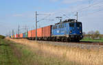 140 824 der EGP führte am 11.04.19 einen Containerzug durch Braschwitz Richtung Köthen.