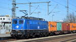 EGP mit  140 876-4  (NVR:  91 80 6 140 876-4 D-EGP ) und Containerzug am 09.03.22 Durchfahrt Bf.