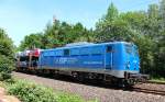 Lokportrait von der 140 857-4 die der EGP (Eisenbahngesellschaft Potsdam) gehört. Sie kam am 10.06.2014 mit einem Ganzzug deutscher Automobile aus dem VW-Werk in Mosel am heimischen Garten in Zwickau vorbei